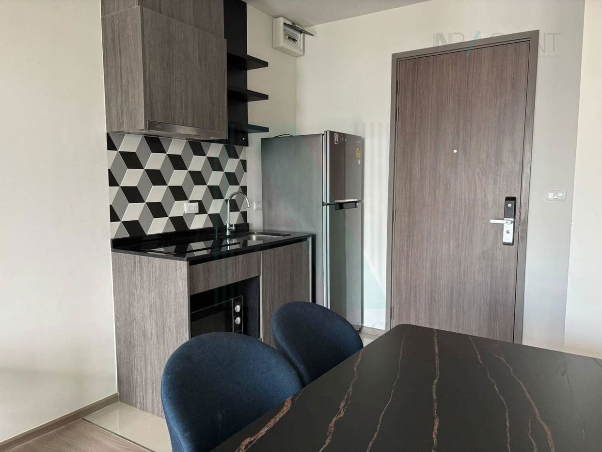 picture ðš For Rent Condo THE BASE PHETCHABURI - THONGLOR Building 1, Floor 25,1 bed room, Room size 33 sqm - 1/8