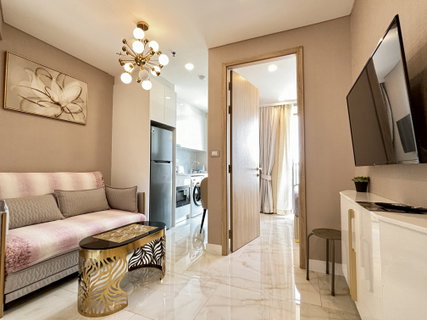 Copacabana Beach Jomtien One Bedroom Unit for sale in Jomtien
