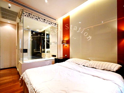 Condos for rent : 💎🏢Luxury condo for rent at The Address Sukhumvit 28. Luxuriously furnished, affordable price | Near BTS Phrom Phong.
