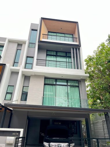 3-bed townhouse for rent, 230 sqm, Nirvana Define Srinakarin - Rama 9
