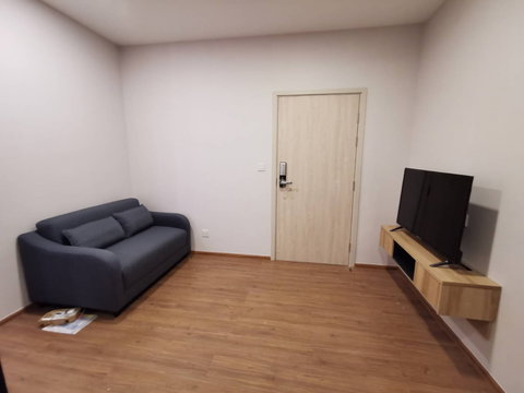 Condo For Rent!!Metris Rama9 (Pet Friendly)