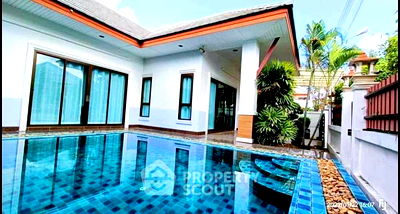 Houses for rent Bang Lamung Chonburi : 3-BR House at Baan Dusit Pattaya View close to Pattaya (ID 2160766)