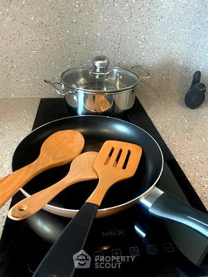 ทาวน์โฮม ตลาดโรงโป๊ะ : ทาวน์เฮ้าส์ 2-ห้องนอน ใน ตะเคียนเตี้ย (ID 2567493)