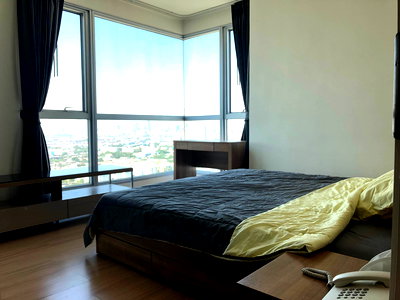 ขายคอนโด : F.Q. ขายคอนโด Rhythm Sukhumvit 50 ราคา 10,600,000 บาท [SHN00159]