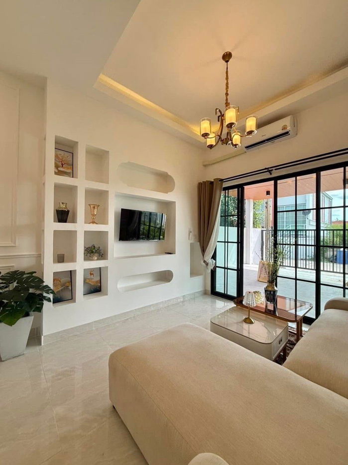 รูป Stylish 3 Bedroom Pool Villa for Sale in Siam Country Club - รูปที่ 4/15