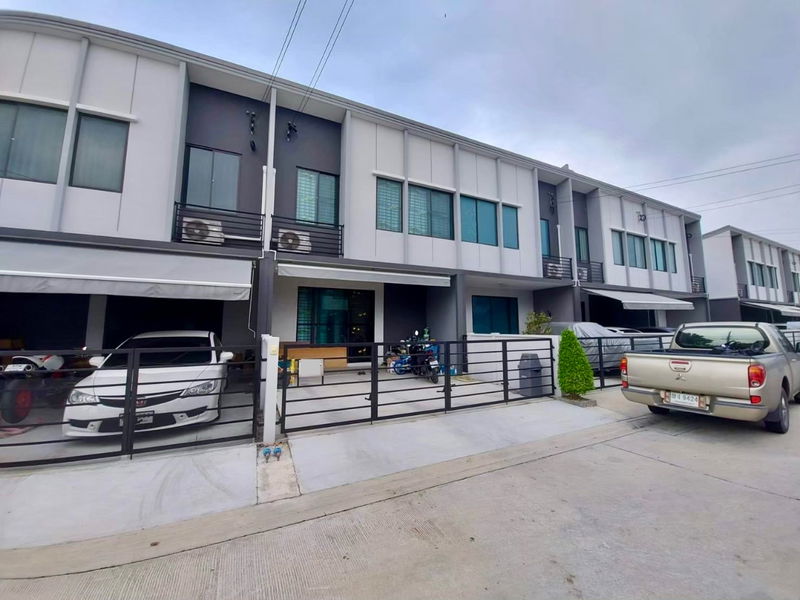 ขายทาวน์โฮม : ขายทาวน์โฮม 2 ชั้น Pleno รามอินทรา | ทำเลดี ใกล้คลับเฮาส์ บ้านหันทิศใต้ แต่งต่อได้ตามสไตล์คุณ