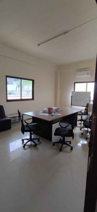 รูป HR3192ให้เช่าโกดังและโรงงานพื้นที่รวม 1 ไร่ครึ่ง ติดถนนสุวินทวงศ์ มีใบ รง.4 พร้อมออฟฟิศ 2 ชั้น ใกล้แม็คโครฉะเชิงเทรา - รูปที่ 7/13