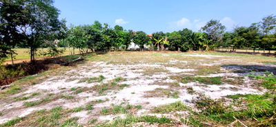 ที่ดิน เมืองนครนายก นครนายก : ขายที่ดินเปล่า นครนายก อ.เมือง 1 ไร่ 3 งาน 58 ตร.ว. ทำเลดี ติดคลอง ราคา 1.9 ล้าน