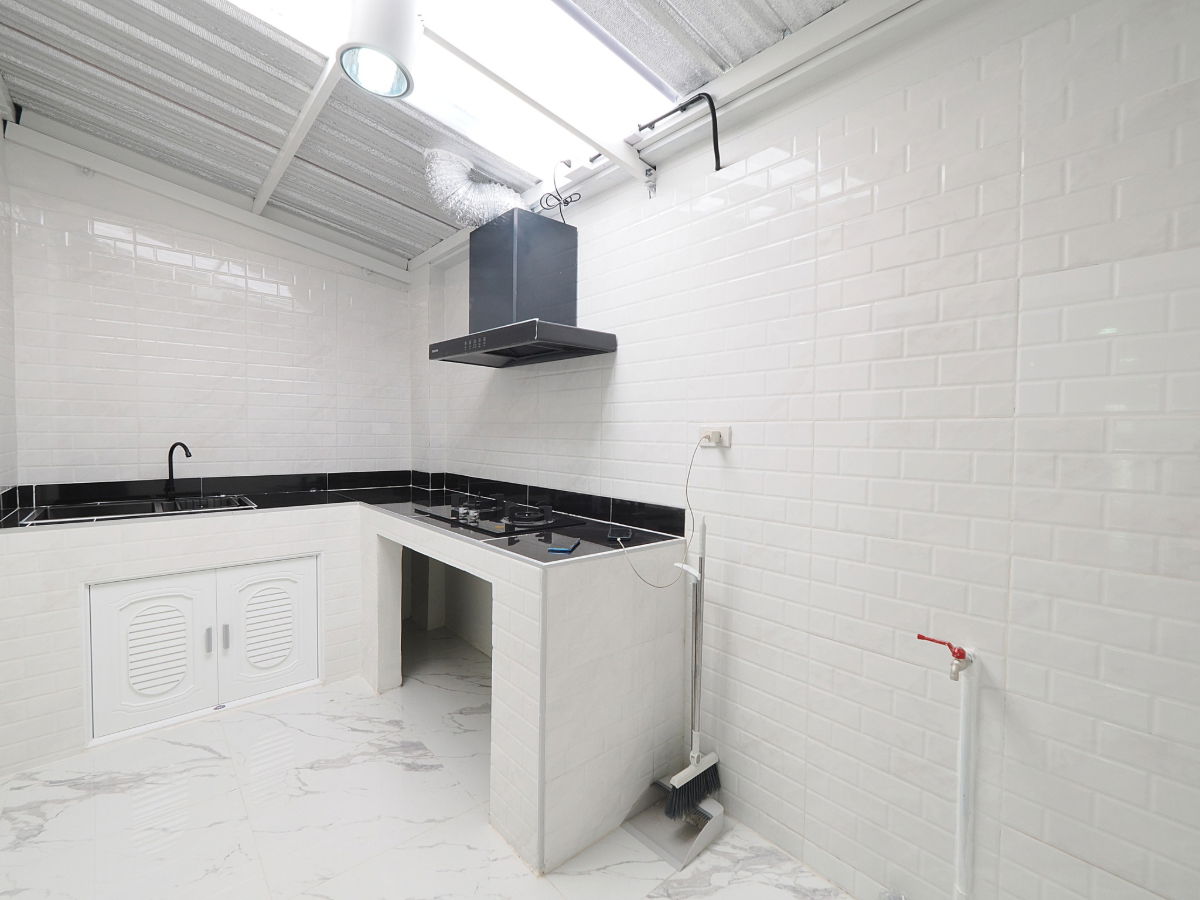 รูป ขายทาวน์เฮ้าส์ 2 ชั้น ม.พรร่มเย็นวิลล่า ขนาด 20 ตร.ว. 3นอน 2น้ำ [ลำลูกกา11-เสมาฟ้าคราม] ขาย 1.38 ล้าน - รูปที่ 11/20