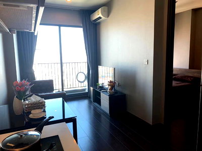 Condos for rent BTS Ekkamai : condo for rent :  C-Ekkamai (BTS Ekkamai)  (Rt-01)