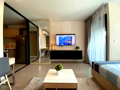 Condos for rent MRT Phahon Yothin : For Rent 🔥 Life Ladprao🔥Fully furniture and ready to move in >>contact us  Line@assetrootz 