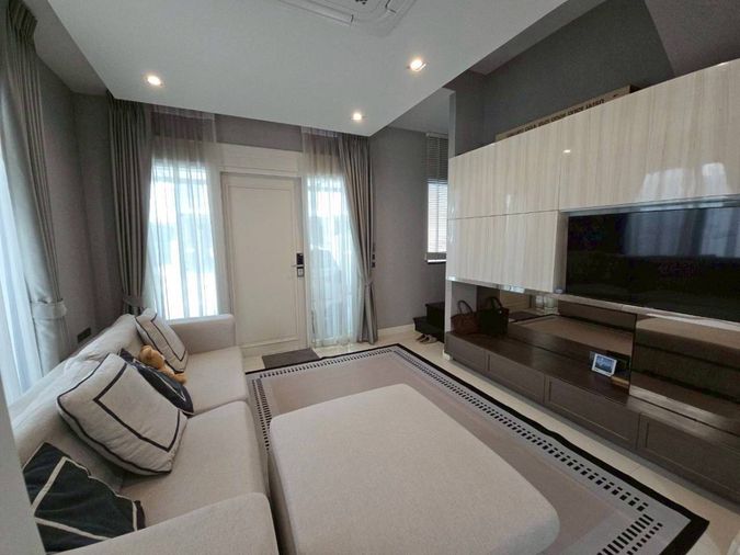 3-bed townhouse for rent, 168 sqm, 31 sq wah, THE LANDMARK EKAMAI-RAMINDRA
