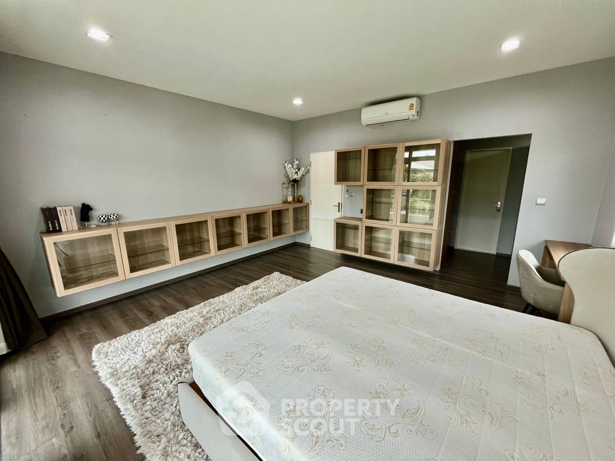 picture 4-BR 240 Sqm House At Mantana 2 Bangna Km.7 (ID 2567145) - 7/13