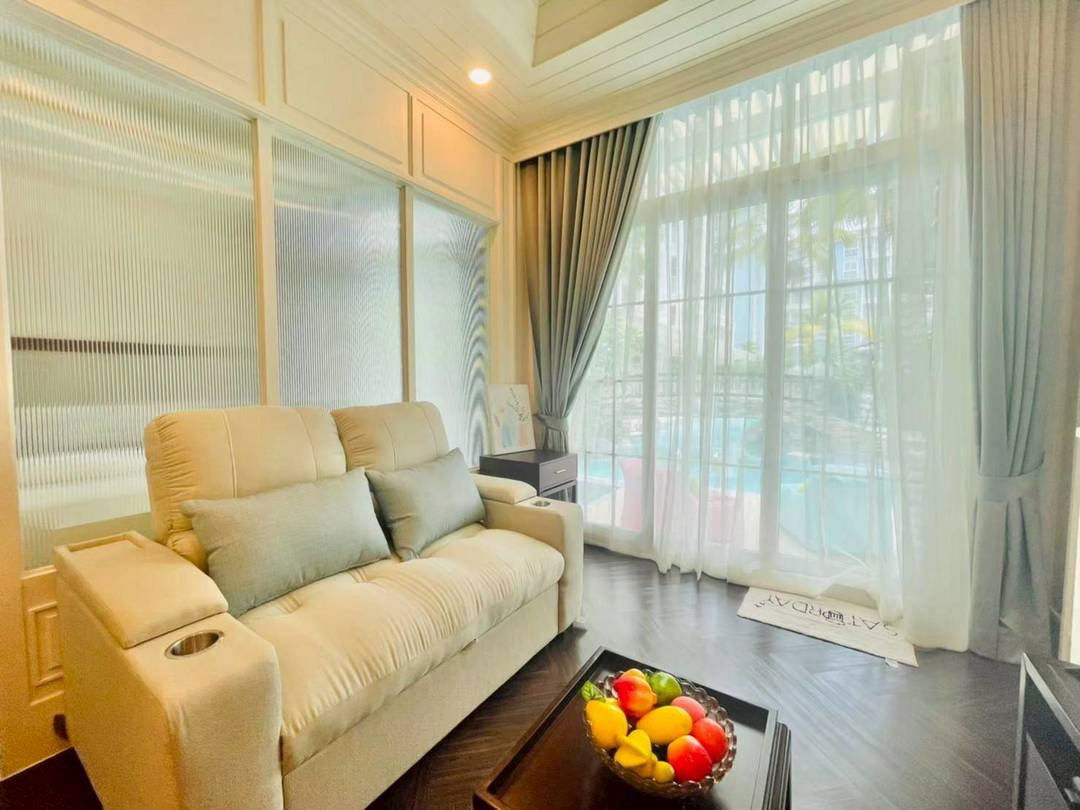 picture Grand Florida Beachfront Condo Unit for sale in Na Jomtien - 5/11