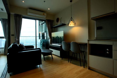 Condos for rent : 🔴 cashback 4,000 Baht🔴 ..................................................(id.w4) Whizdom Ratchada Thapra