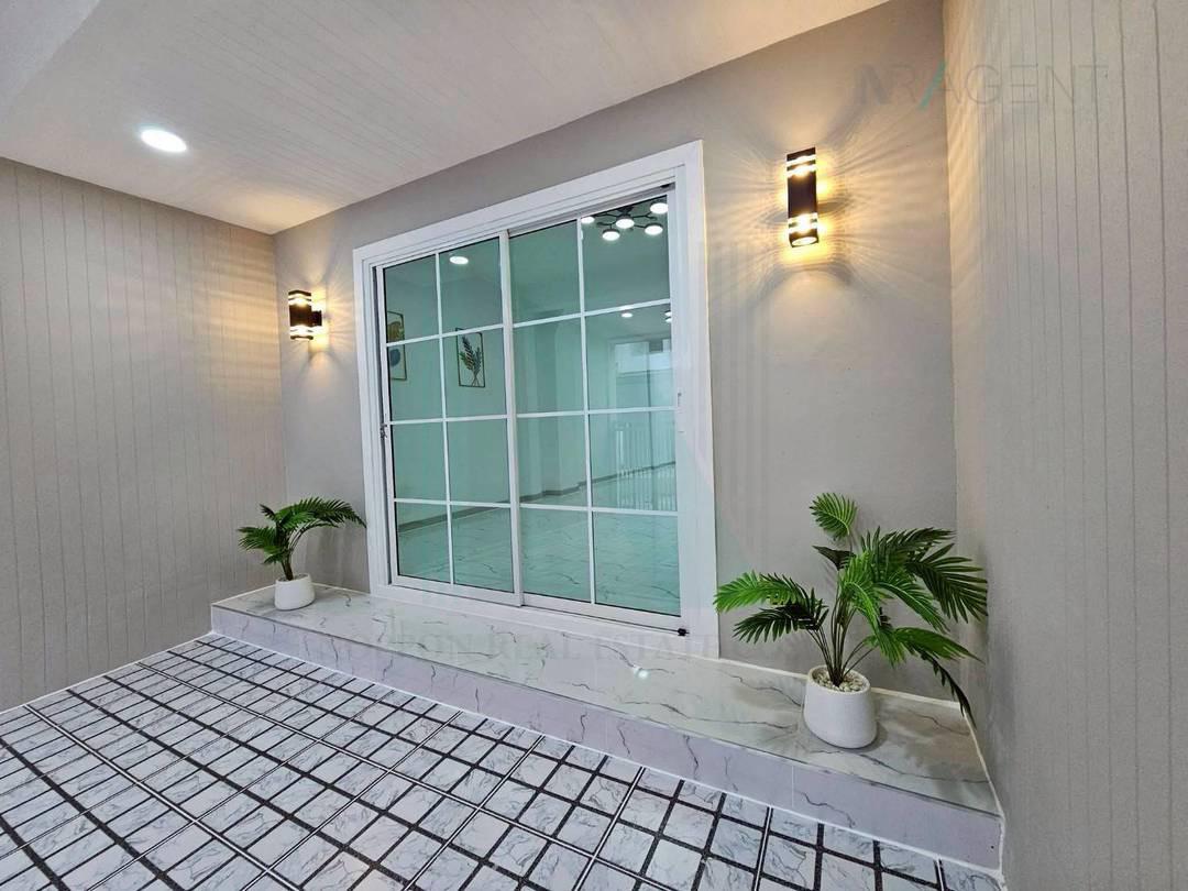 รูป 📌 ขายทาวน์เฮาส์ โครงการ นันทิชา 2 บางกรวย-ไทรน้อย 2 ชั้น 2 ห้องนอน 2 ห้องน้ำ - รูปที่ 2/8