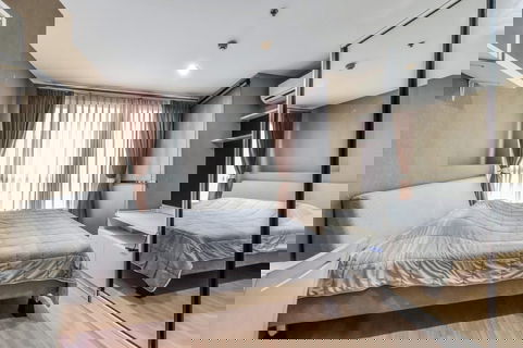 รูปภาพ 🌆 For Rent : Srivara Mansion 2 | Prime Ratchada location, only 400 m. to MRT Thailand Cultural Centre | High Floor, City View + Walk-in Closet 🌃