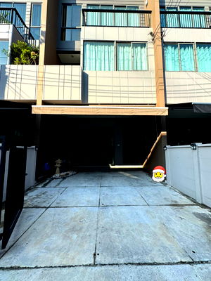 ทาวน์โฮมให้เช่า : 🏡 ปล่อยเช่าทาวน์โฮม 3 ชั้น บ้านกลางเมือง พระราม 9 – กรุงเทพกรีฑา 3 ห้องนอน 3 ห้องน้ำ พร้อมอยู่ เฟอร์นิเจอร์ + เครื่องใช้ไฟฟ้าครบ