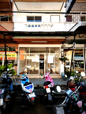 ขายทาวน์โฮม : ขายทาวน์โฮมสองชั้น  1 ห้องนอน 2 ห้องน้ำ  1 ห้องครัว   1  ที่จอดรถ