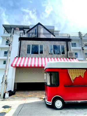 Home office for rent Chonburi : A building floor2-3 for rent Prayasadja