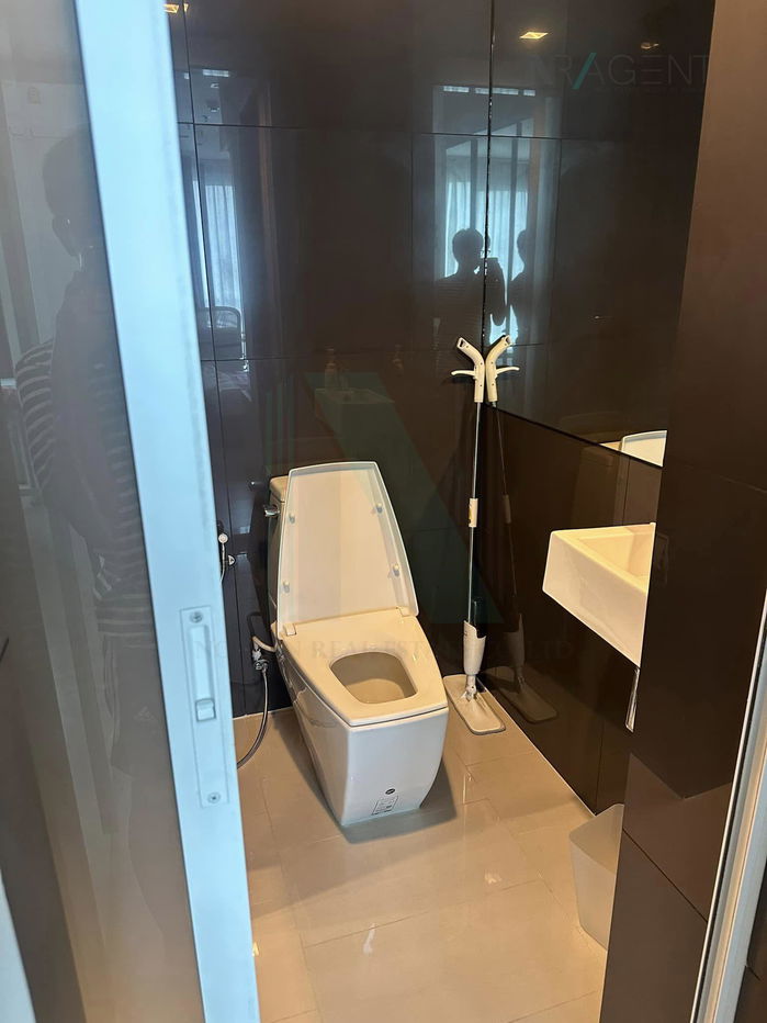 รูป 🎊 ให้เช่าคอนโด ริทึ่ม สาทร อาคาร S ชั้น 4 1 ห้องนอน ขนาด 45.00 ตรม ใกล้ สะพานตากสิน - รูปที่ 2/8