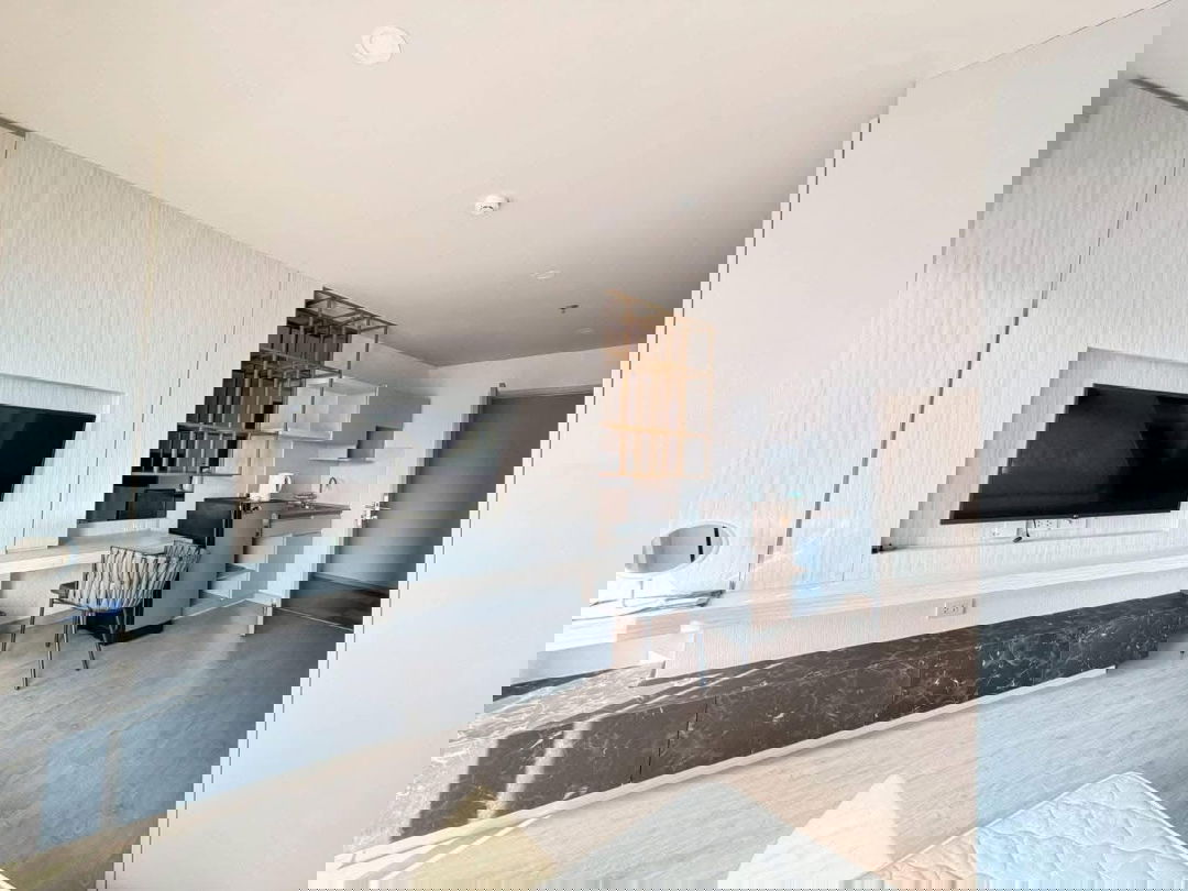 picture code : F46 Lumpini Selected Sutthisan–Saphan Khwai - 10/12