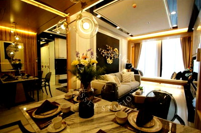 Condos for rent : 🏢📍Ready-to-move-in condo, Noble Ploenchit. Spacious room in the heart of the city, near BTS Ploenchit.💎