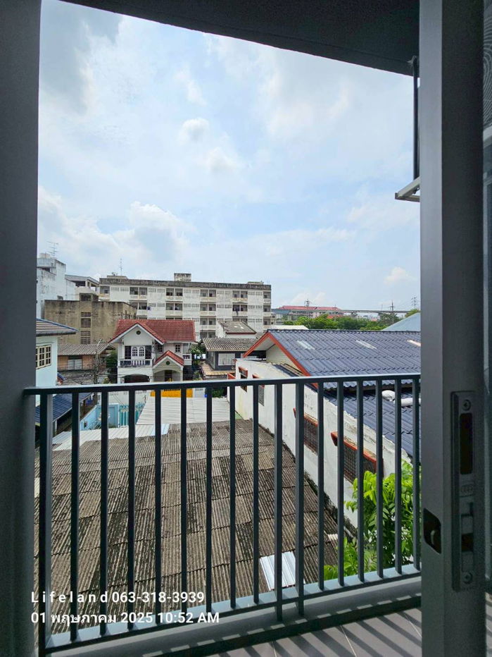 รูป ให้เช่า เสนา คิทท์ ศรีนครินทร์-ศรีด่าน [Walk-in Closet & ครัวปิด] เฟอร์ครบ พร้อมอยู่ [Line: @lifeland] - รูปที่ 24/25