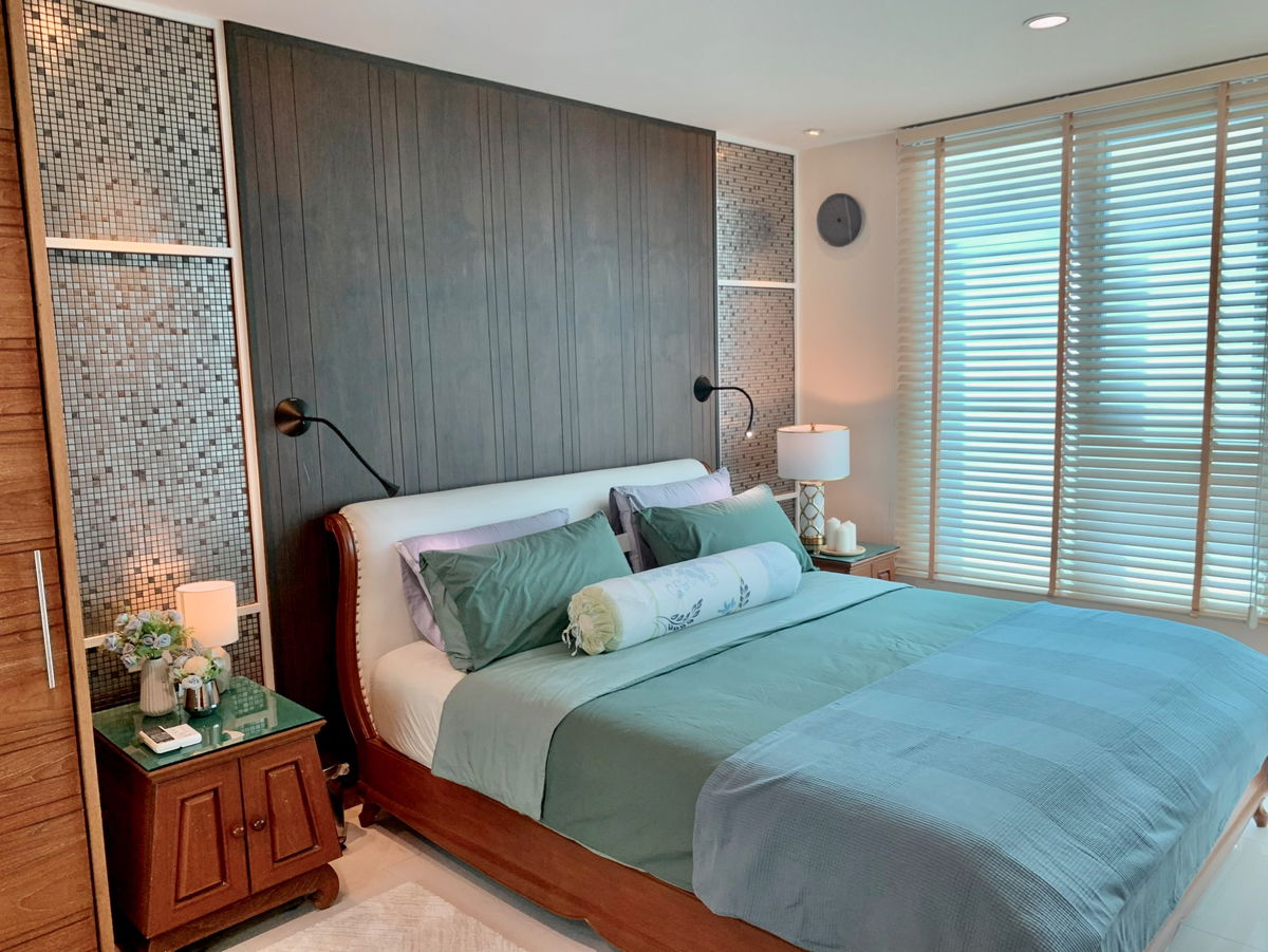 picture T1509 Condo for rent, Sukhumvit Living Town. Beautiful unit, fully furnished, special price. - 1/10