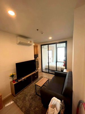 Condos for rent BTS Saphan Khwai : Bts Mochit 1.4 km. Price  15,000 Baht Condo DENIM JATUJAK ( Rental )