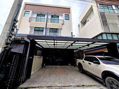 เช่าโฮมออฟฟิศ เขตบึงกุ่ม : RH013926 3.5-storey Home Office for Rent at DISTRICT EKKAMAI–RAMINTRA (รามอินทรา 40)