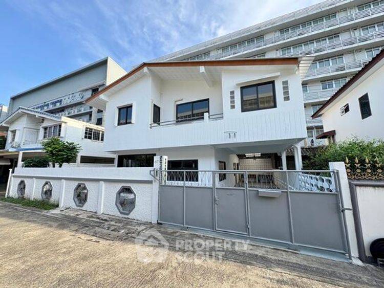 รูป บ้าน 4-ห้องนอน ใน สวนหลวง (ID 2571639) - รูปที่ 1/18