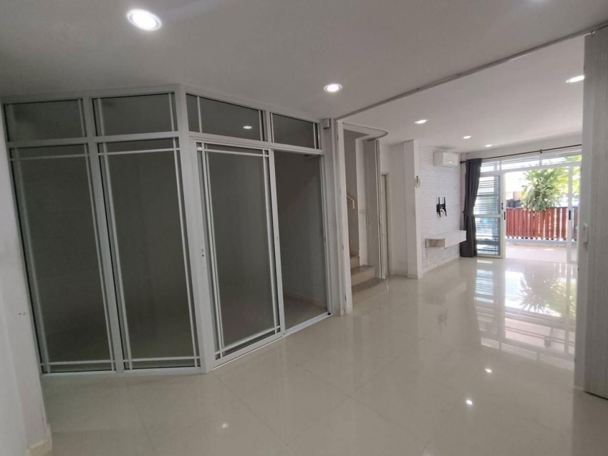 รูป 🔸🔷🔶ทาวน์โฮม 2 ชั้น หมู่บ้านธนนันท์ วิลเลจ รังสิต-คลอง 3 ขายเพียง : 1,450,000บาท 🔶🔷🔸 - รูปที่ 14/24