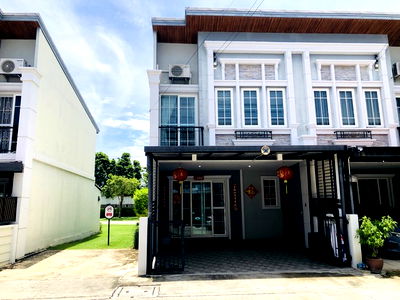 ทาวน์โฮม ม.รามคำแหง 2 : ขายถูก ทาวน์โฮมหลังมุม สภาพใหม่ โกลเด้นทาวน์ 3 บางนา-สวนหลวง 19.6 ตรว. พท.ใช้สอย 117 ตรม. 4 ห้องนอน