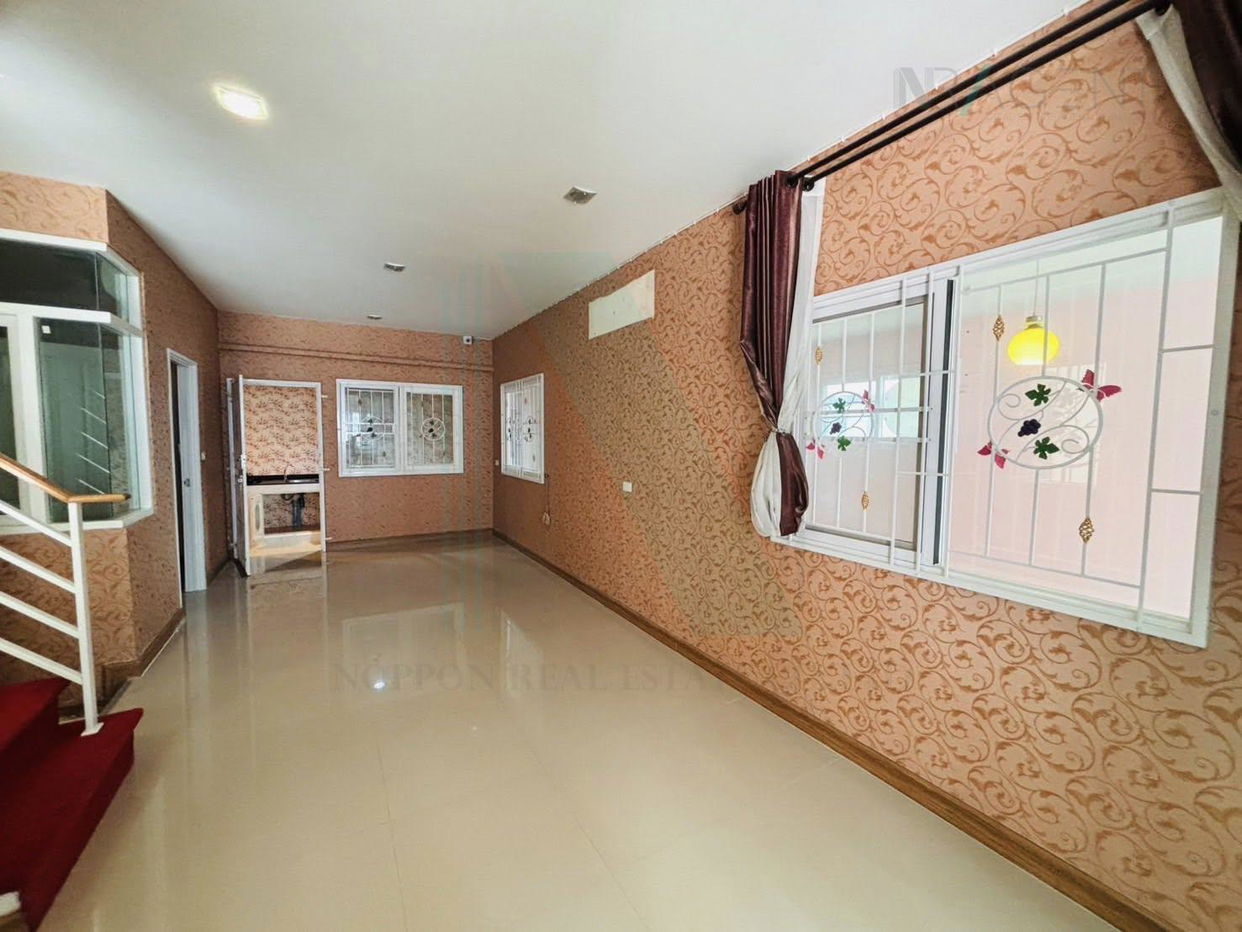 รูป ขายทาวน์โฮม โครงการ โกลเด้น ทาวน์ งามวงศ์วาน-ประชาชื่น 2 ชั้น 4 ห้องนอน 2 ห้องน้ำ - รูปที่ 2/8