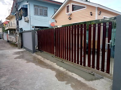 เช่าบ้านเดี่ยว วิทยาลัยอาชีวศึกษาธนบุรี : บ้านเดี่ยวให้เช่า ซอยวุฒากาศ 44 แยก 4