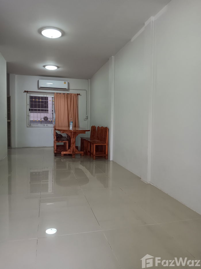 รูป ทาวน์เฮ้าส์ให้เช่า 3 ห้องนอน ในโครงการ เต็มสิริ แกรนด์ มีนบุรี - สามวา 1704732 - รูปที่ 2/5