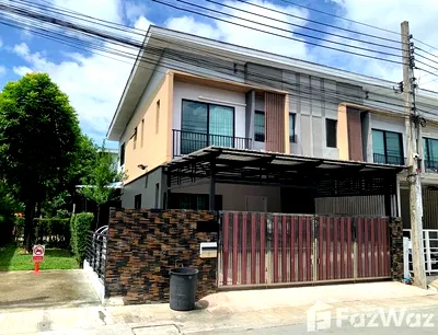 Townhouses for rent Bangkok : 3 Bedroom Townhouse for rent at The Connect Onnut 2 1676364
