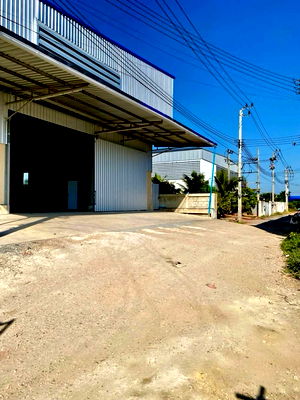 Factory for rent Bang Khun Thian : For rent Warehouse area 800 sqm. at BangKradi Rama2