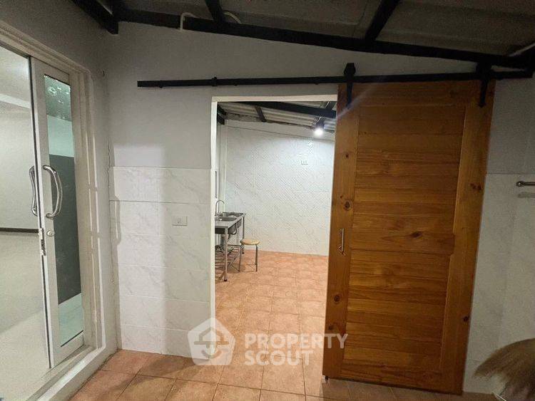 รูป ทาวน์เฮ้าส์ 3-ห้องนอน ใน บ้านใหม่ (ID 2571140) - รูปที่ 5/12