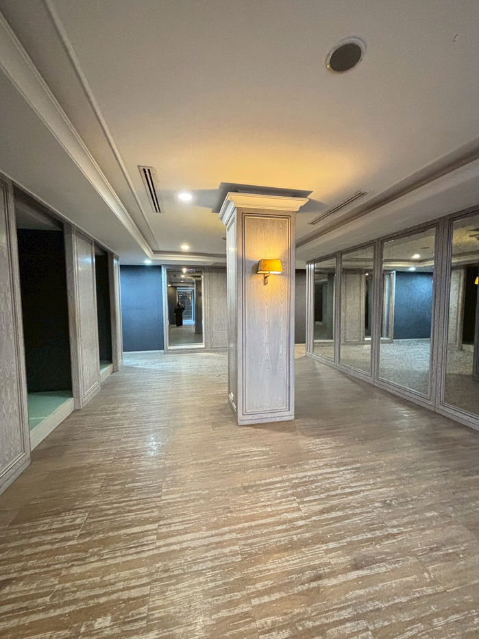 รูป ให้เช่าโชว์รูมติดริมถนนทองหล่อ พื้นที่ธุรกิจ – ถนนสุขุมวิท 55 (ทองหล่อ) - รูปที่ 27/27