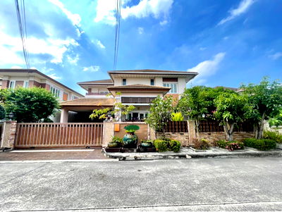 บ้านเดี่ยว วิทยาลัยการสาธารณสุขสิรินธรชลบุรี : บ้านเดี่ยวหลังใหญ่ หลังเซ็นทรัลชลบุรี คาซ่า อคาเดีย(Casa Arcadia) โครงการคุณภาพ ทำเลสะดวก ชุมชนดีงาม 