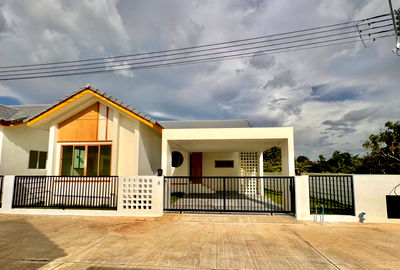 เช่าบ้านเดี่ยว เทศบาลตำบลดอนแก้ว : ให้เช่าบ้านเดี่ยวชั้นเดียว  2  ห้องนอน 2  ห้องน้ำ 1  ห้องครัว 2  ที่จอดรถ