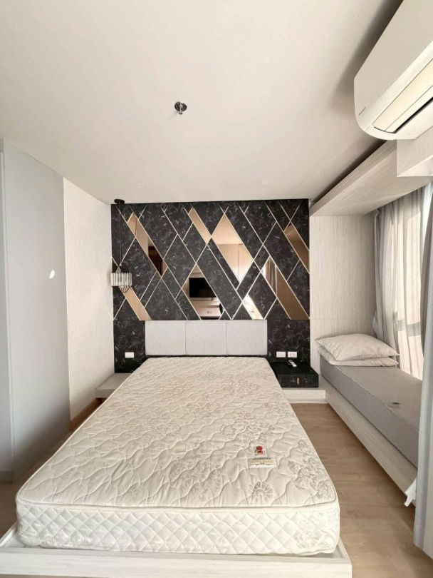 picture code : F46 Lumpini Selected Sutthisan–Saphan Khwai - 8/12