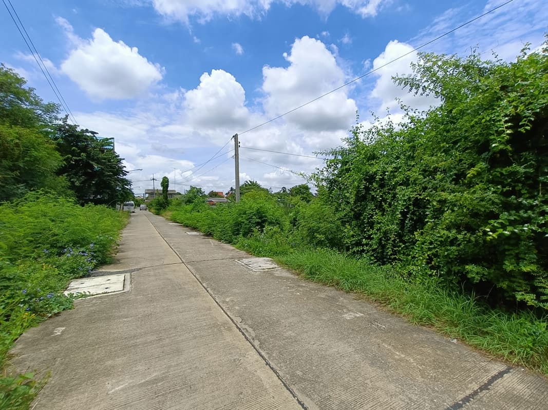 รูป ที่ดินสุพรรณบุรี ทำเลใจกลางเมือง ต่อรองราคาได้สนใจติดต่อ 099-545-9556 - รูปที่ 4/5