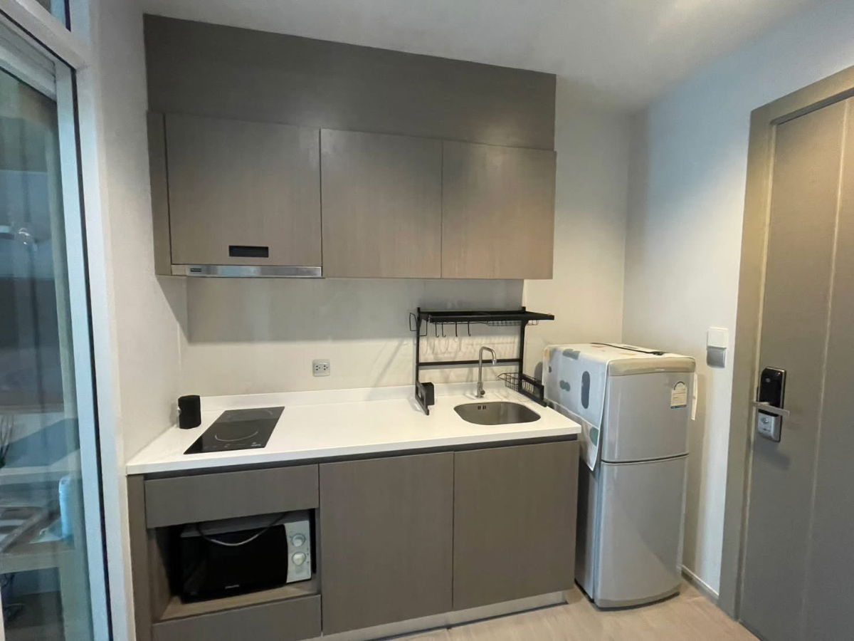 รูป For Rent 🏢✨ Life Asoke-Rama 9 เฟอร์นิเจอร์ครบ บิ้วอินสวยงาม สนใจแอดไลน์ @255ghzjq. มี@ด้วยน้าꔛ - รูปที่ 5/6