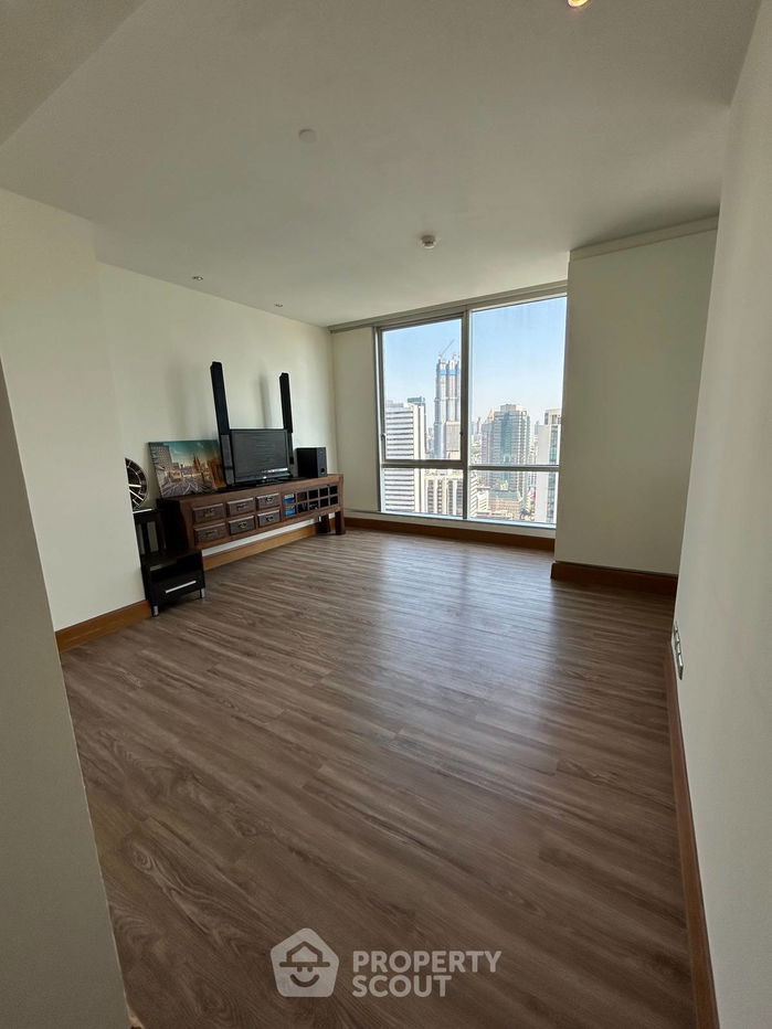 picture 2-BR Condo at Sky Villas Sathorn in Bang Khlo (ID 2572847) - 2/8