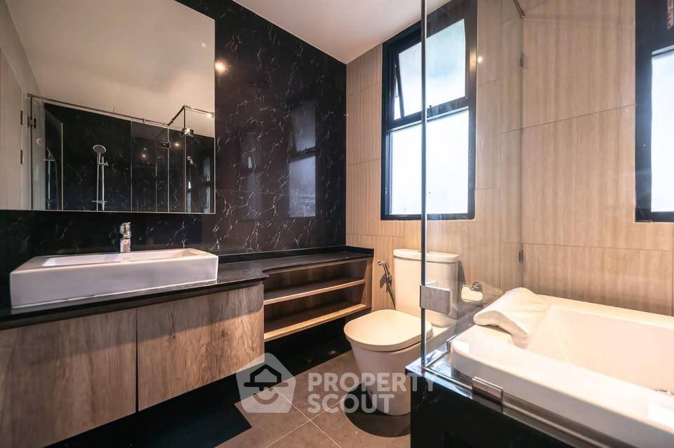 picture 2-BR Condo at The Unique Sukhumvit 62/1 near BTS Bang Chak (ID 2039701) - 3/11