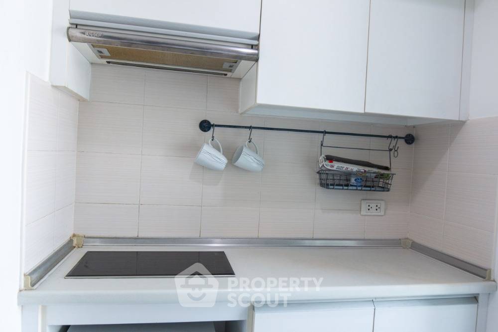 picture 1-BR Condo at Lumpini Place Rama 9–Ratchada near MRT Phra Ram 9 (ID 2020607) - 4/7