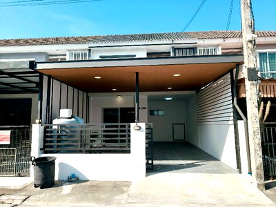 ทาวน์โฮม กรุงเทพมหานคร : ทาวน์โฮมรีโนเวทใหม่หมู่บ้านพฤกษา 55/1 สไตล์มินิมอล อบอุ่น เรียบหรู พื้นที่ใช้สอยคุ้มค่าที่สุดในโครงการ